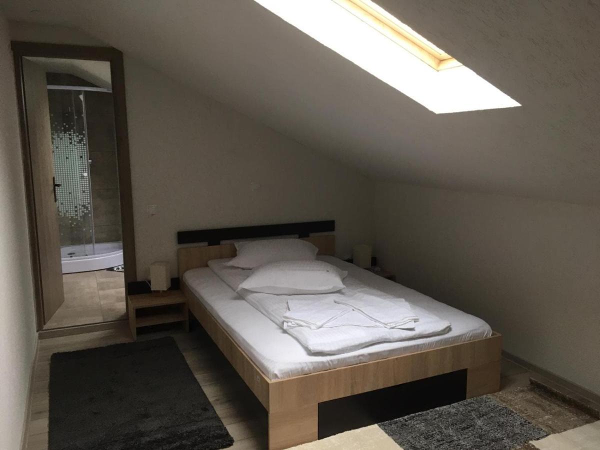 Hotel Casa Andy Buşteni Esterno foto
