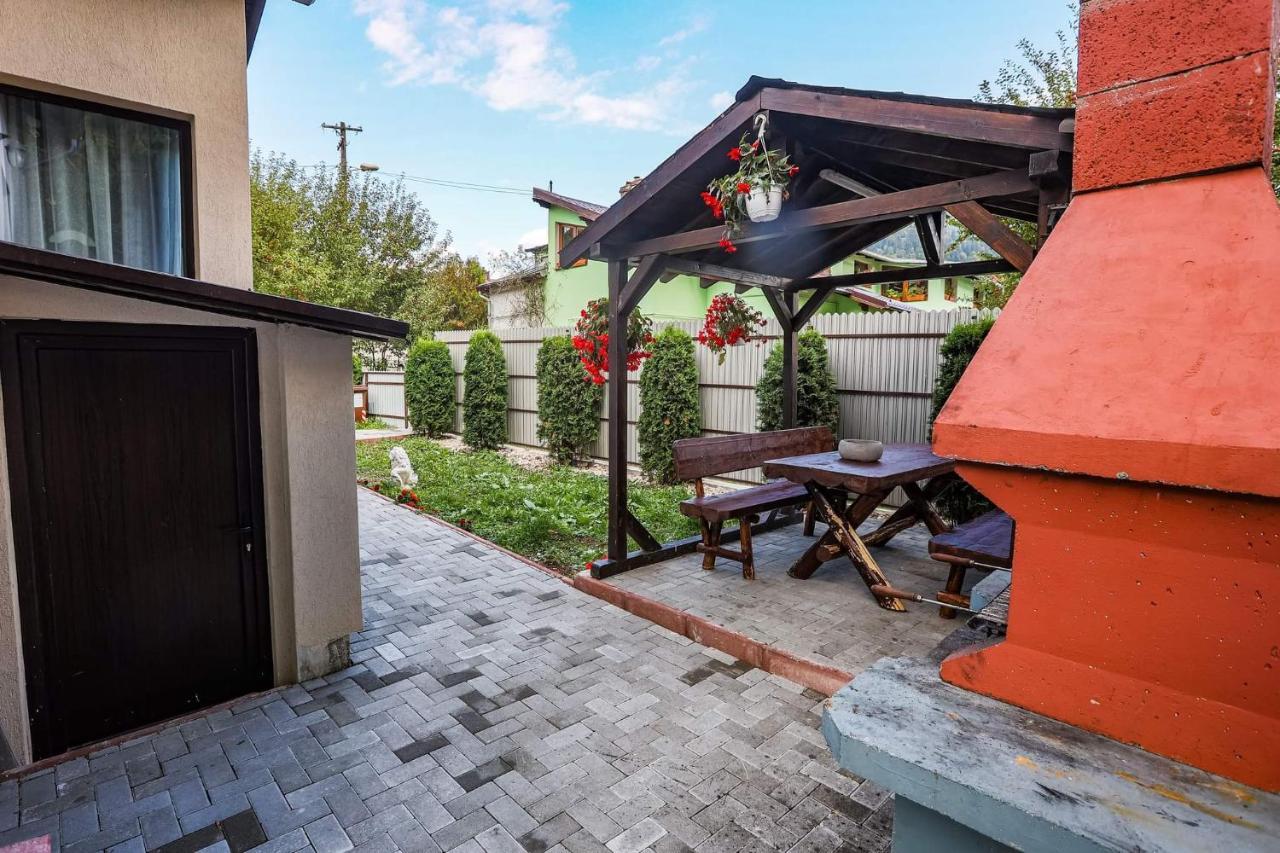 Hotel Casa Andy Buşteni Esterno foto