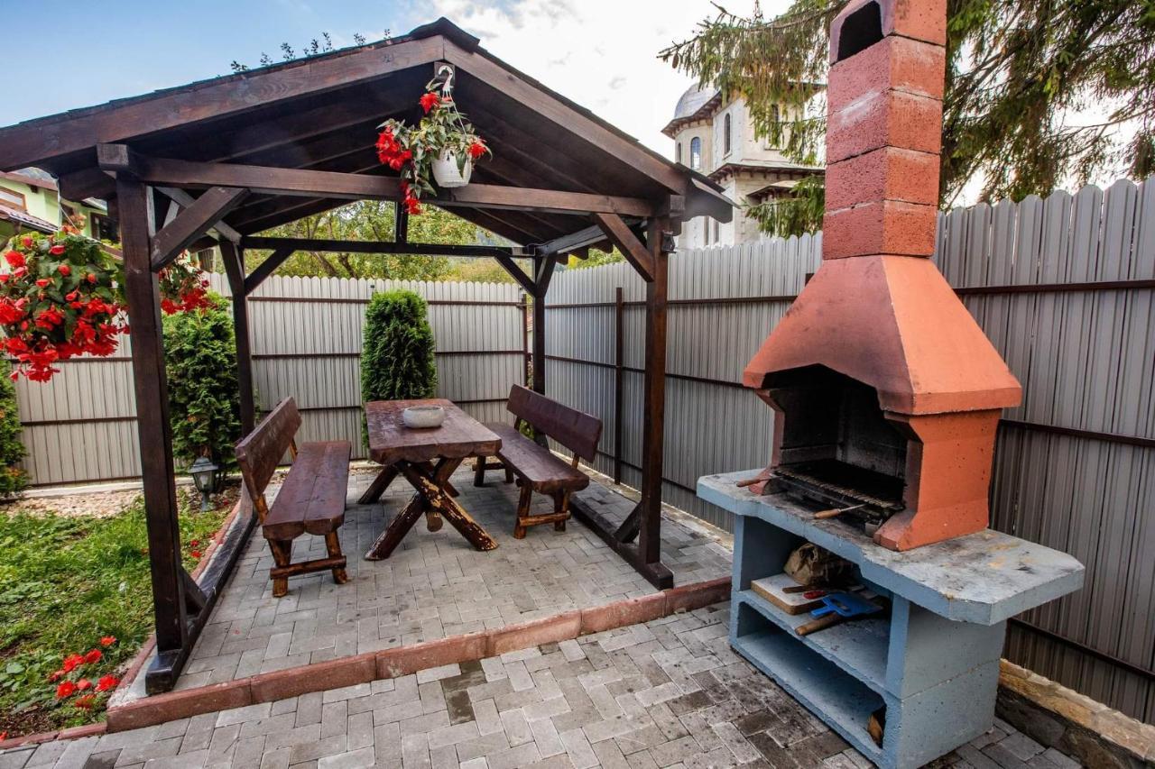 Hotel Casa Andy Buşteni Esterno foto